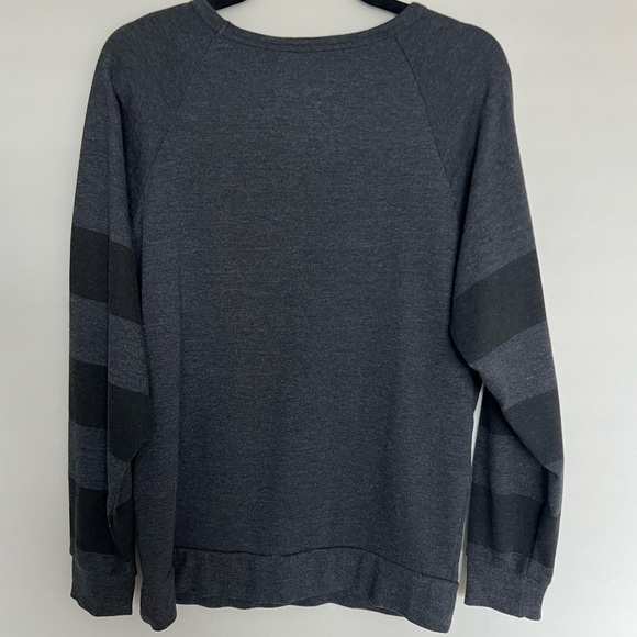 Vintage Disney Mickey Mouse sweatshirt Large - Picture 2 of 3